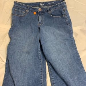 blue jeans with cuffed ankle